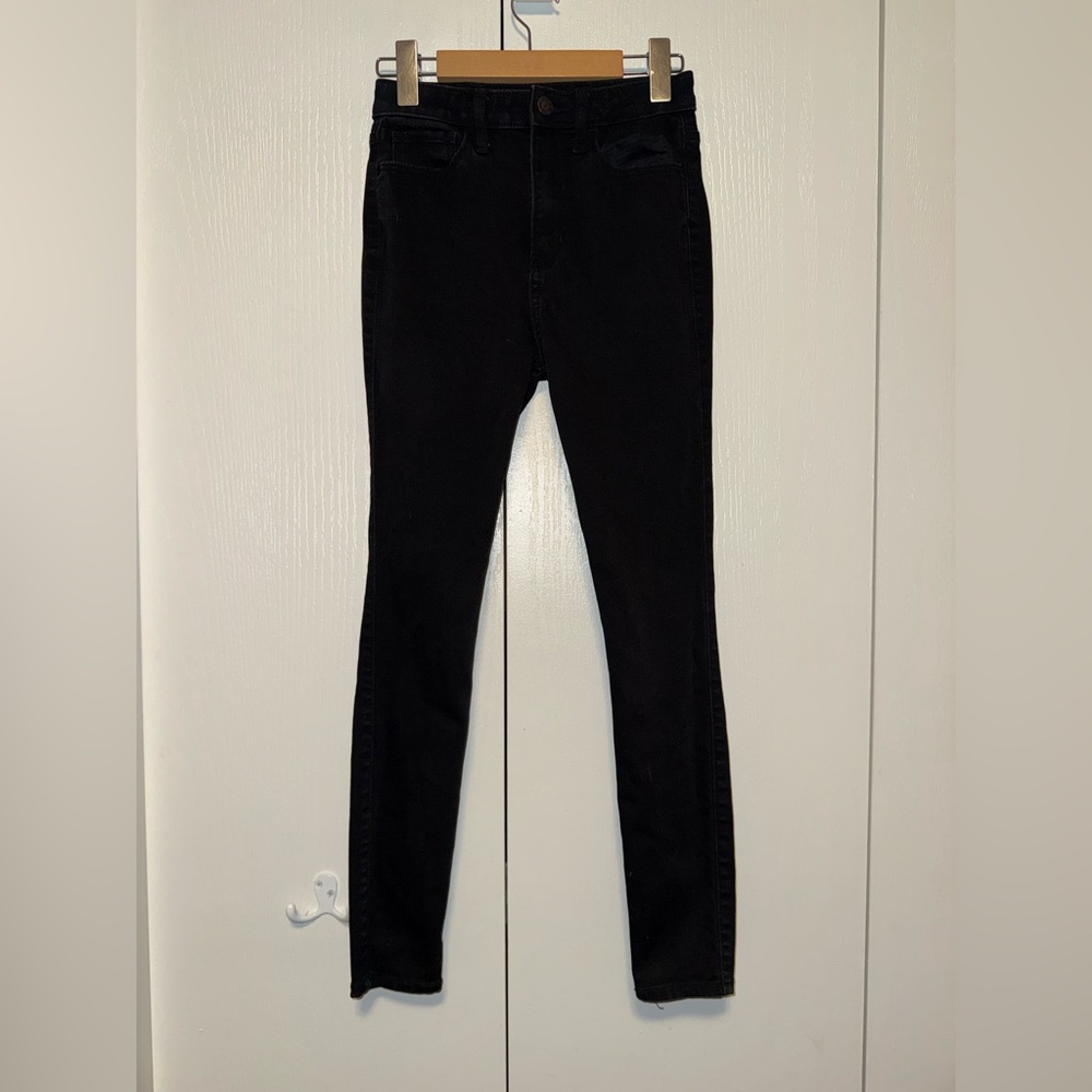 Hollister High-Rise Super Skinny Jeans